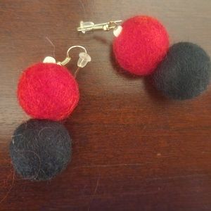 Felt ball earrings